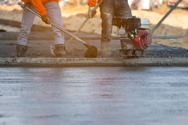 Best Best Concrete Contractor  in Livonia, LA